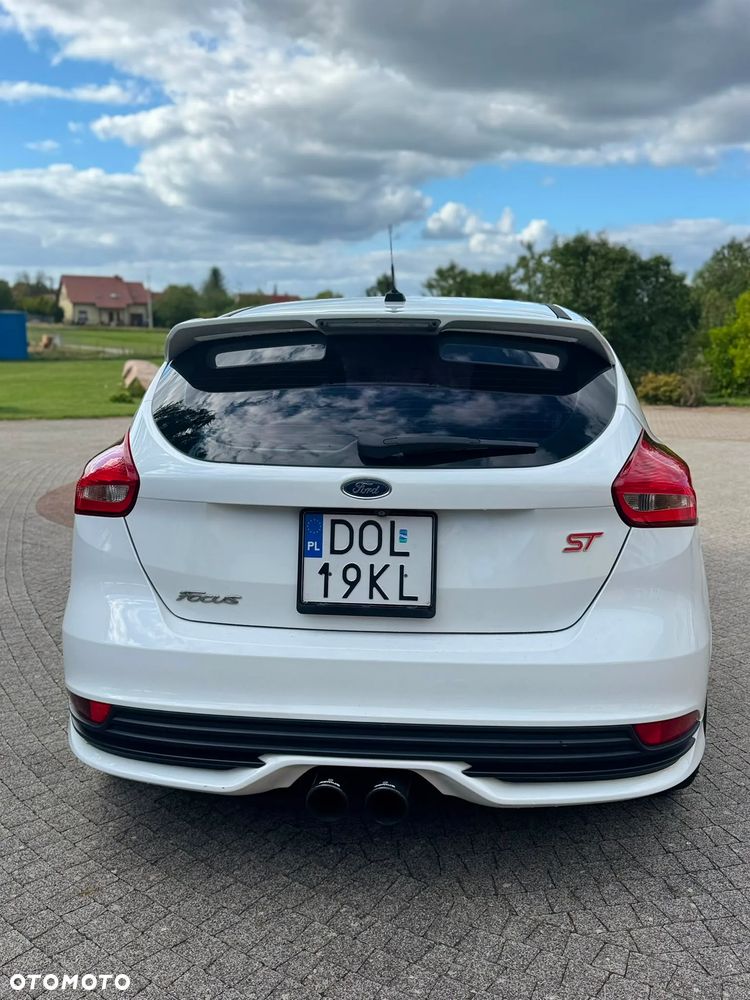 Ford Focus 2.0 EcoBoost ST - 10