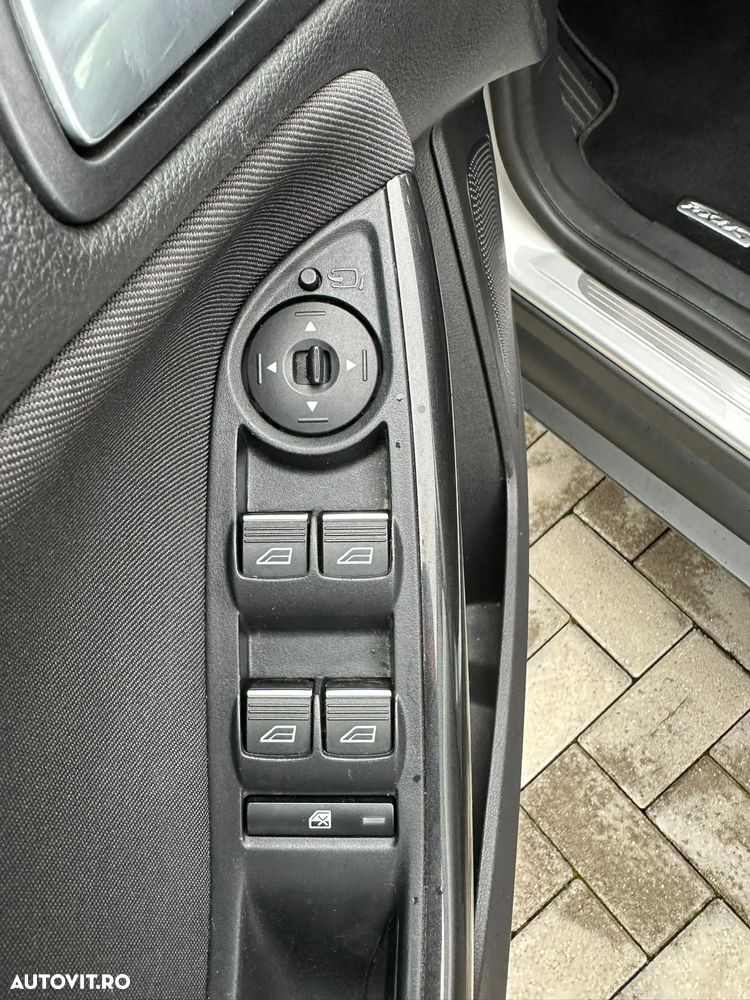 Ford Focus 2.0 EcoBlue Start-Stopp-System TITANIUM - 23
