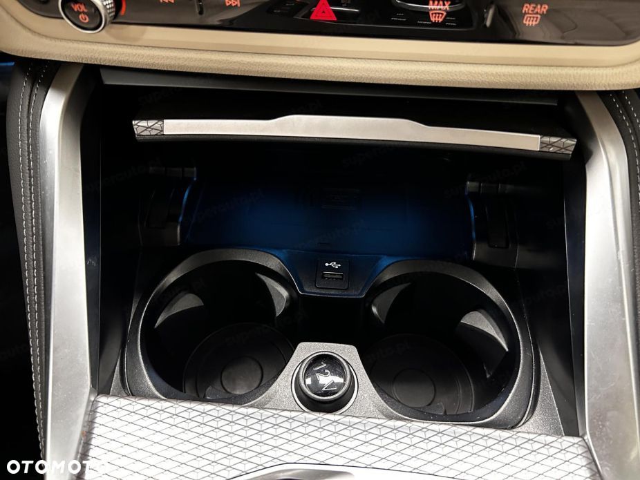 BMW Seria 4 M440i xDrive mHEV - 14