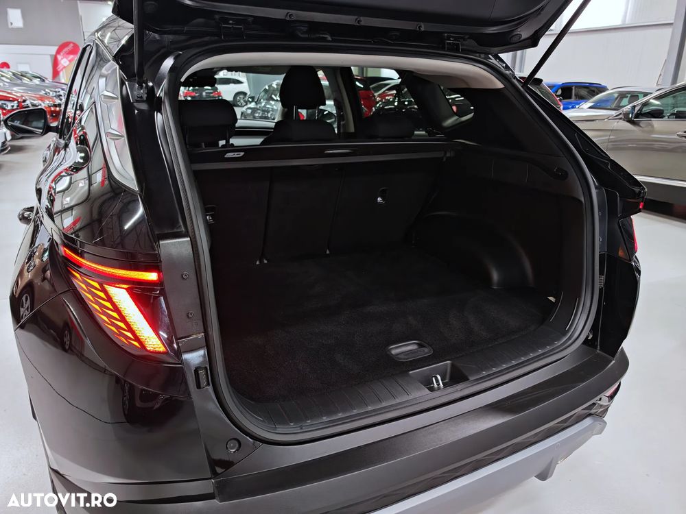 Hyundai Tucson 1.6 CRDi 48V-Hybrid 2WD DCT Select - 29