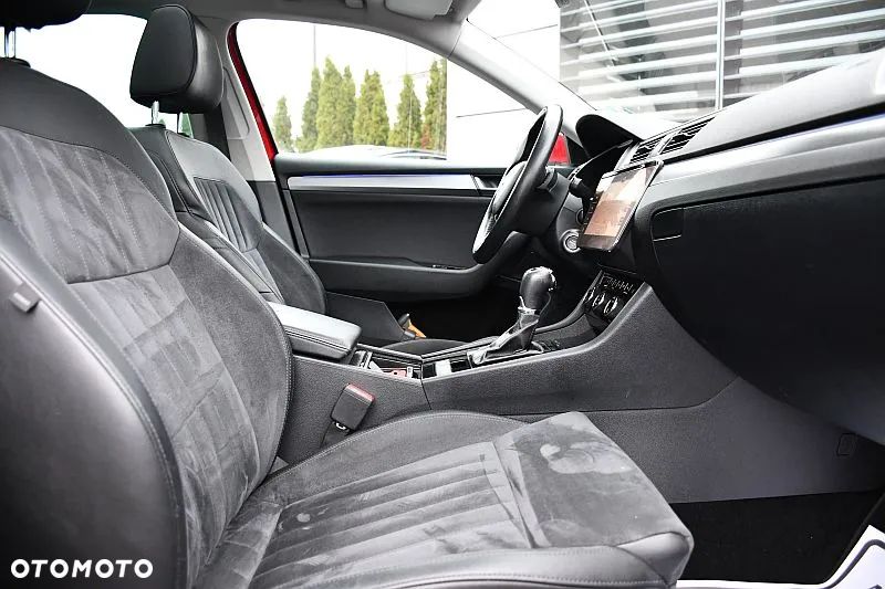 Skoda Superb 2.0 TDI SCR Sportline DSG - 7