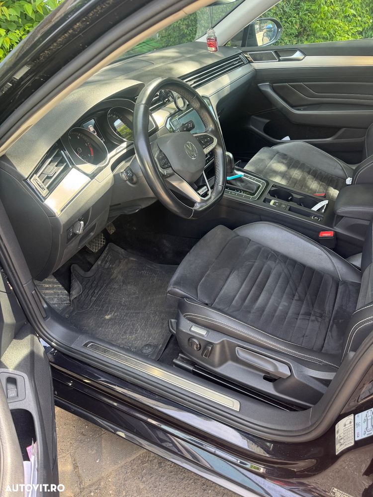 Volkswagen Passat 2.0 TDI DSG 4Mot Highline - 8