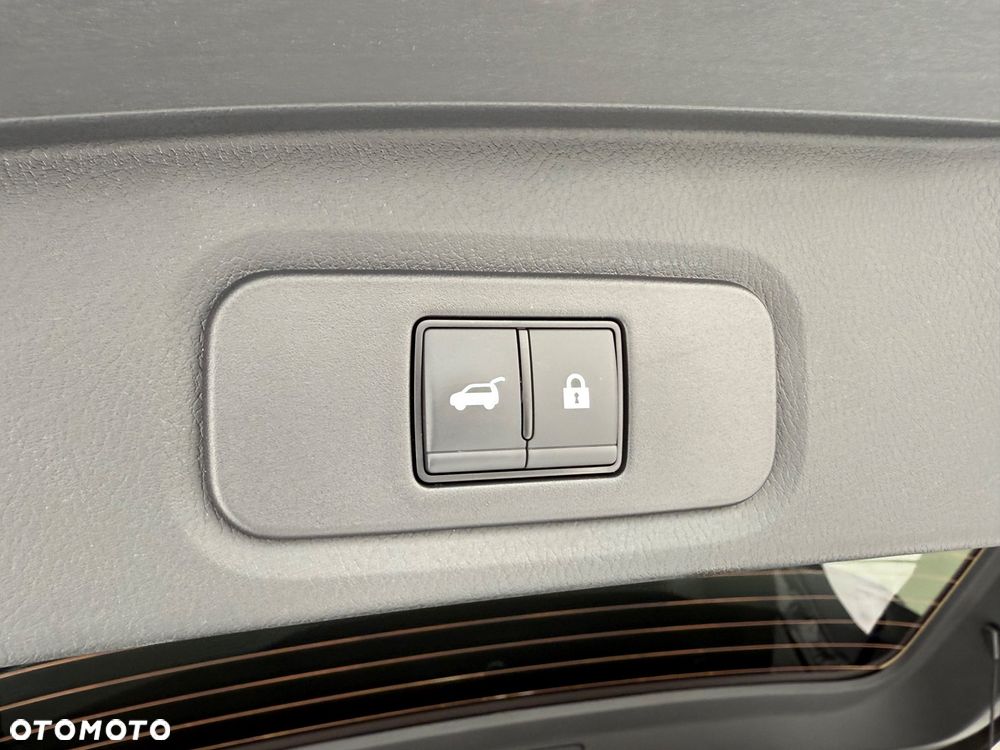 Nissan Qashqai 1.3 DIG-T MHEV Xtronic Tekna - 36