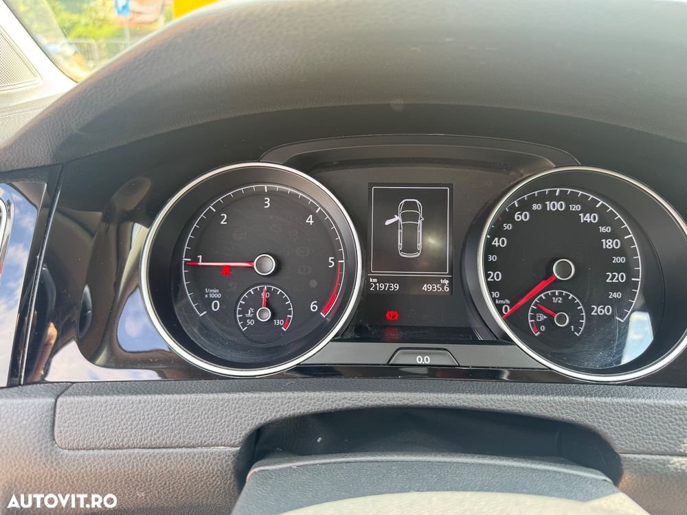 Volkswagen Golf 2.0 TDI DSG 4Motion - 11