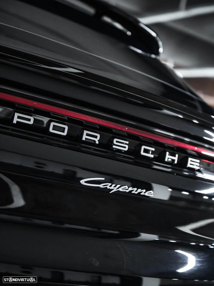 Porsche Cayenne Coupé E-Hybrid - 4