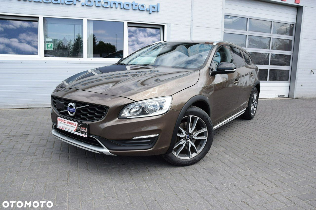 Volvo V60 Cross Country D3 Drive-E Summum - 6