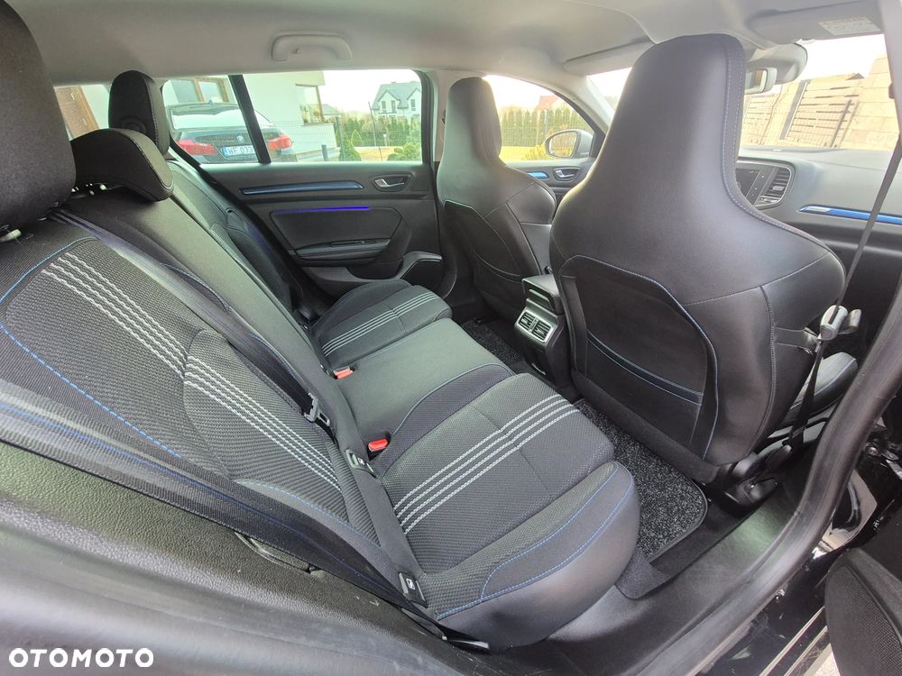 Renault Megane 1.6 TCe GT EDC - 29