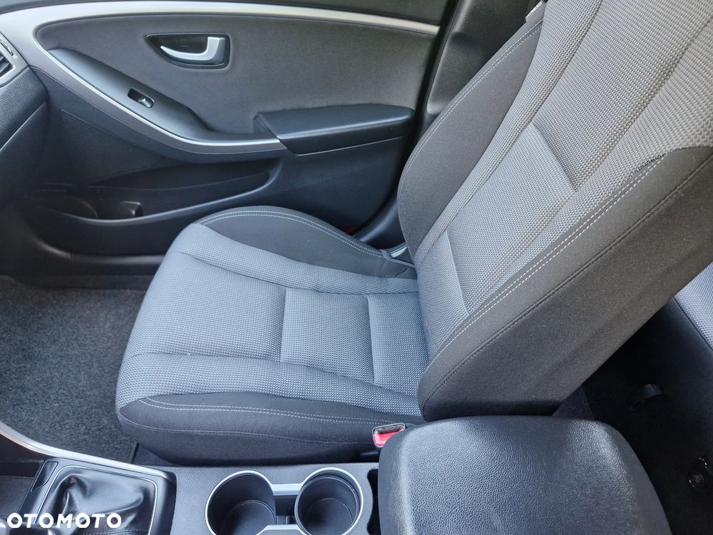 Hyundai i30 1.4 Premium - 25