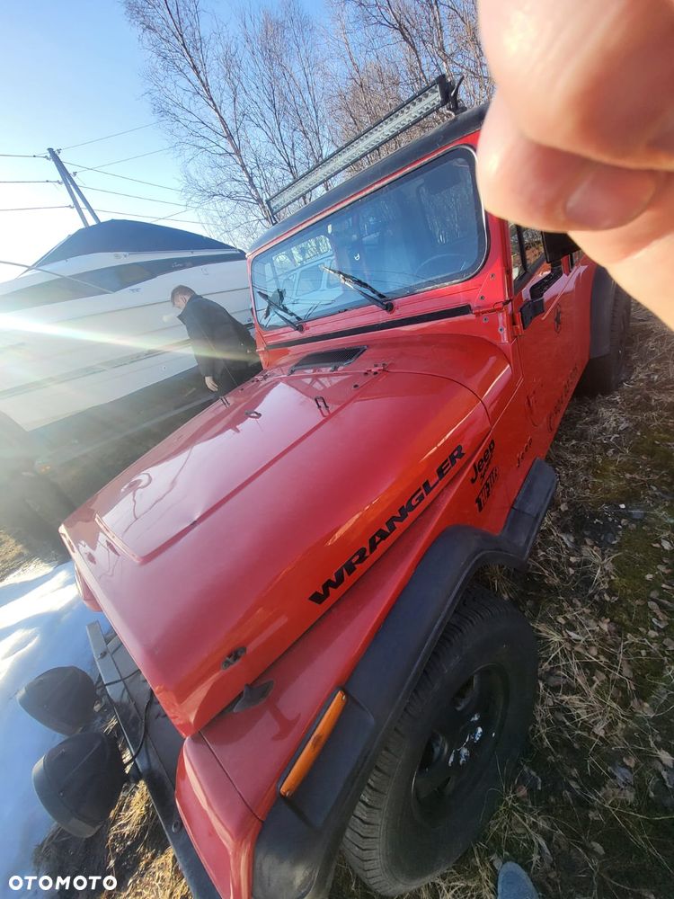Jeep Wrangler - 5