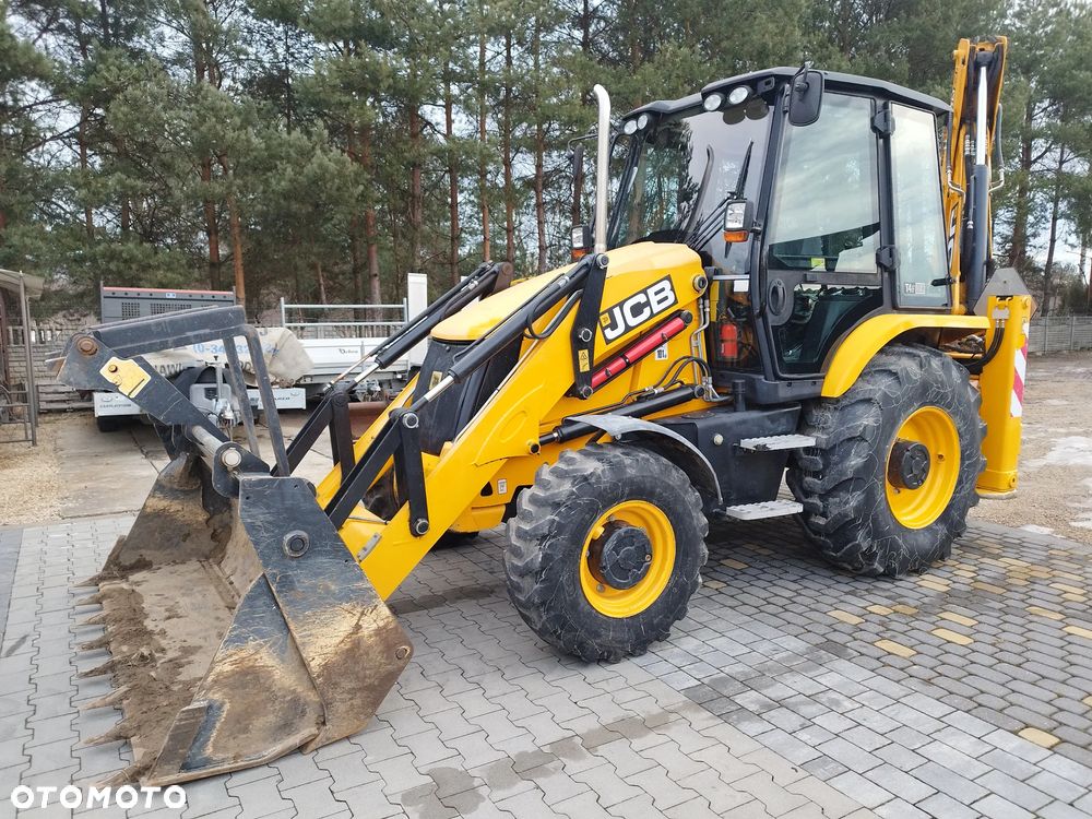 JCB 3CX , Caterpillar CAT 427F, JCB 3CX - 1