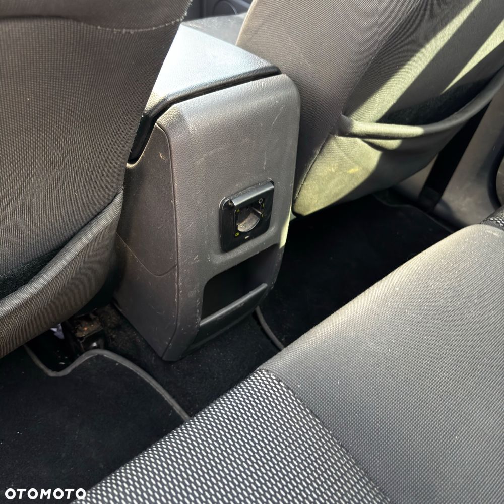 Ford Kuga 2.5 Titanium - 10