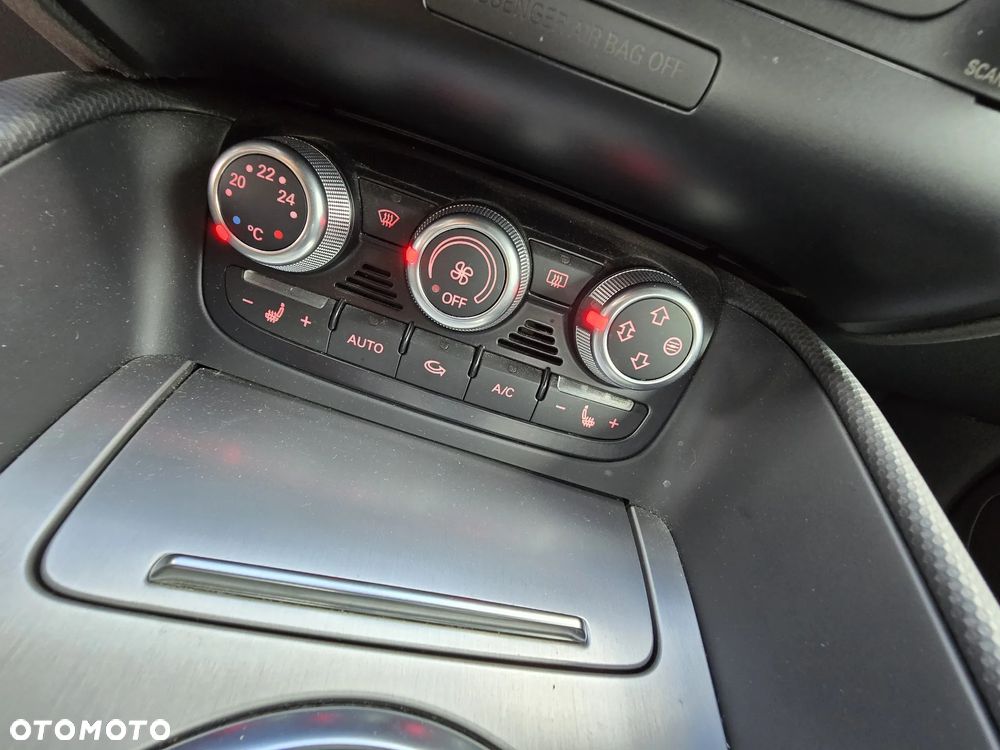 Audi TT Coupé 2.0 TDI quattro - 14