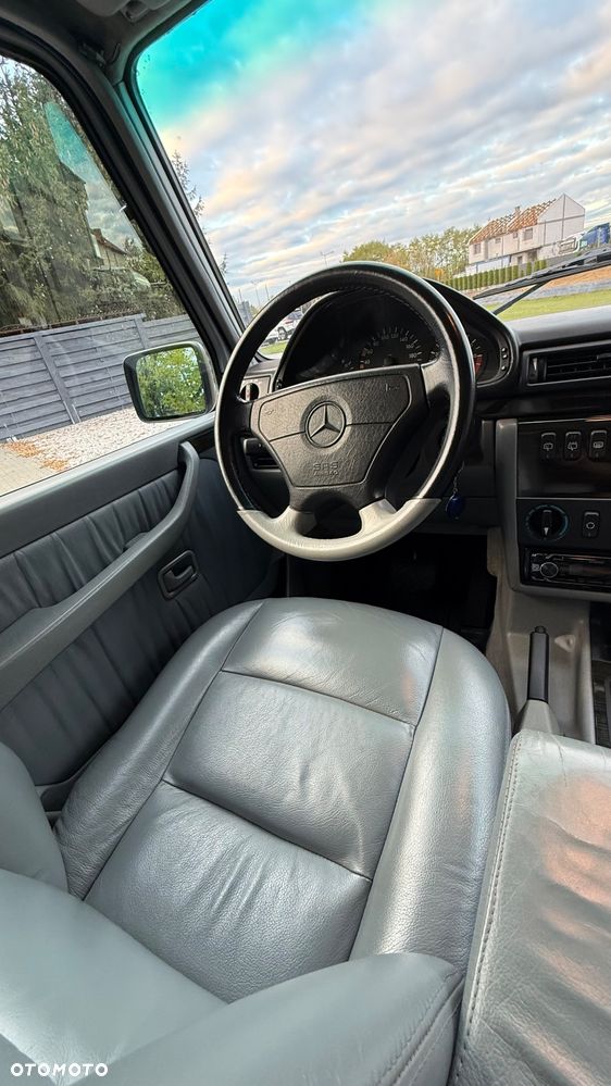 Mercedes-Benz Klasa G 320 Automatik - 17