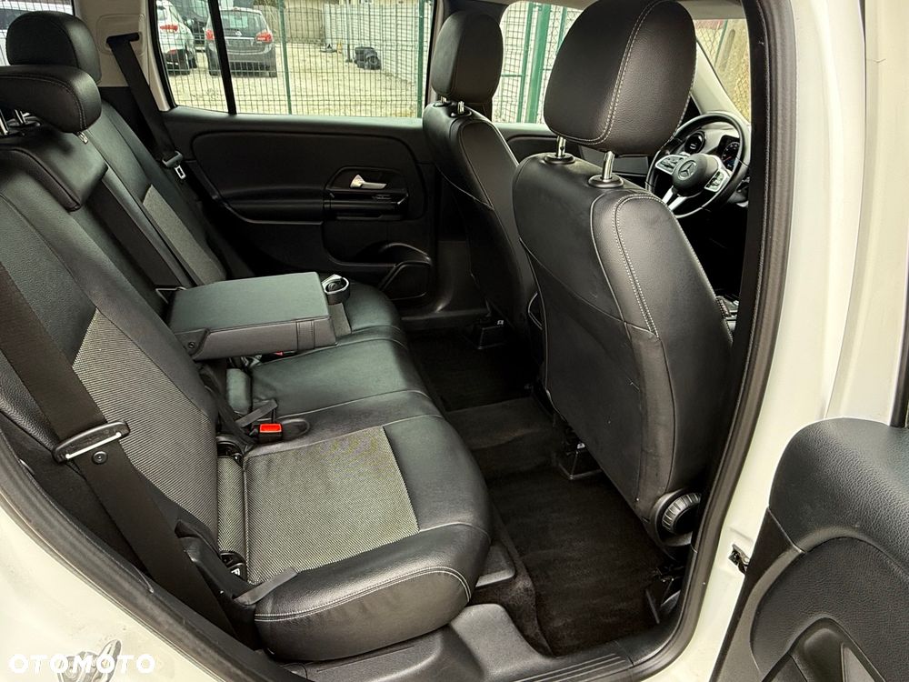 Mercedes-Benz GLB 200 d Progressive 8G-DCT - 12