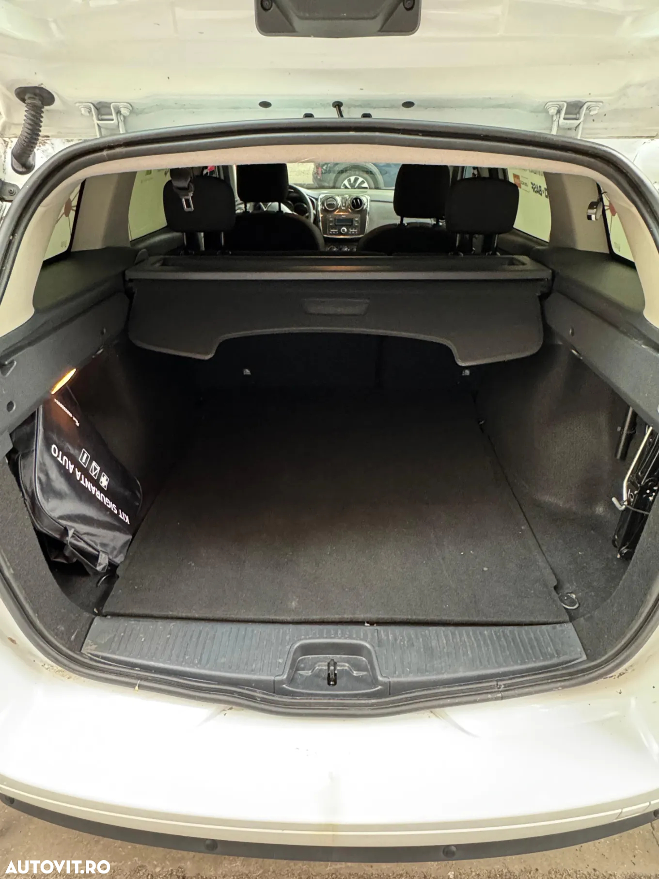 Dacia Logan - 8