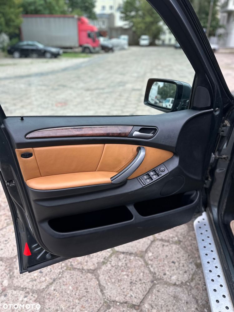 BMW X5 4.4 i Edition Exclusive - 18