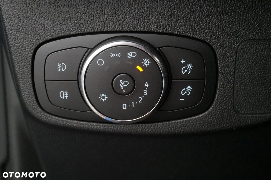 Ford Focus 1.0 EcoBoost Titanium - 27