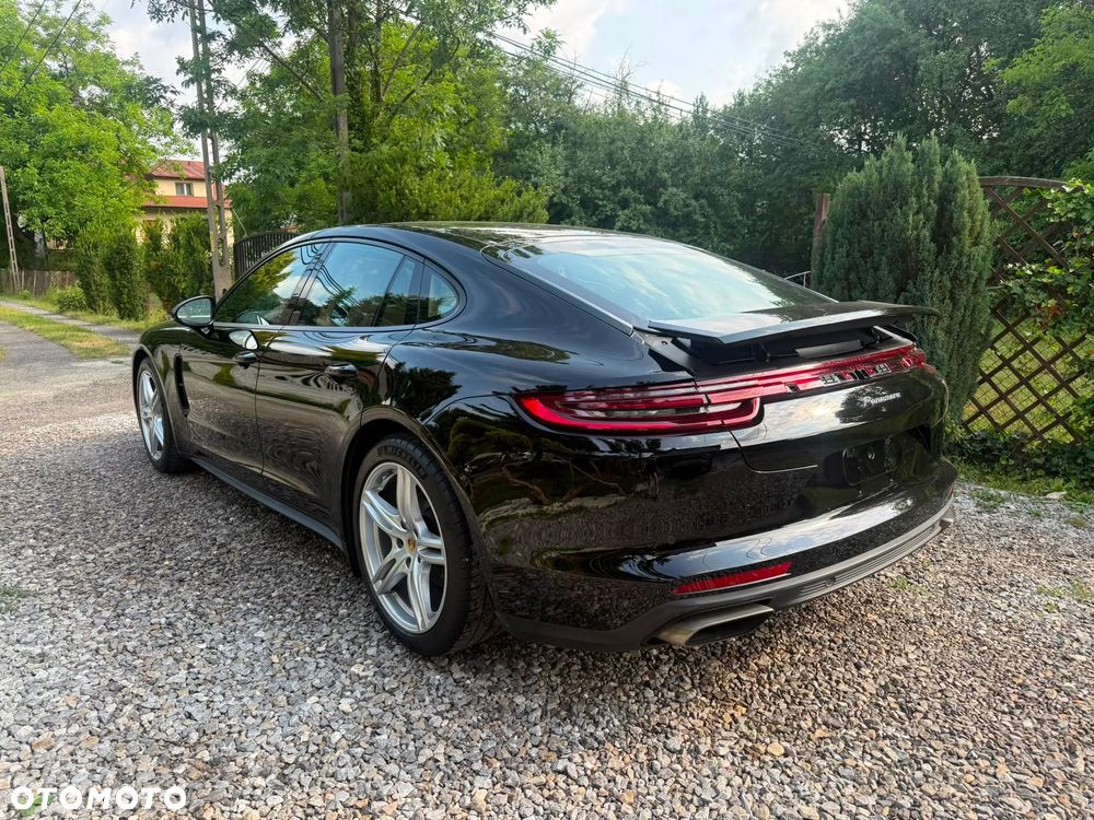 Porsche Panamera - 5