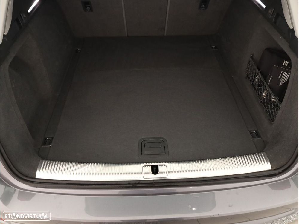 Audi A4 Avant 2.0 TDI - 17