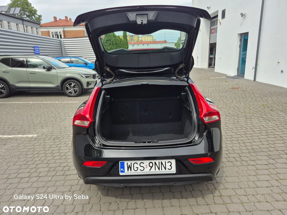 Volvo V40 D2 Inscription - 20