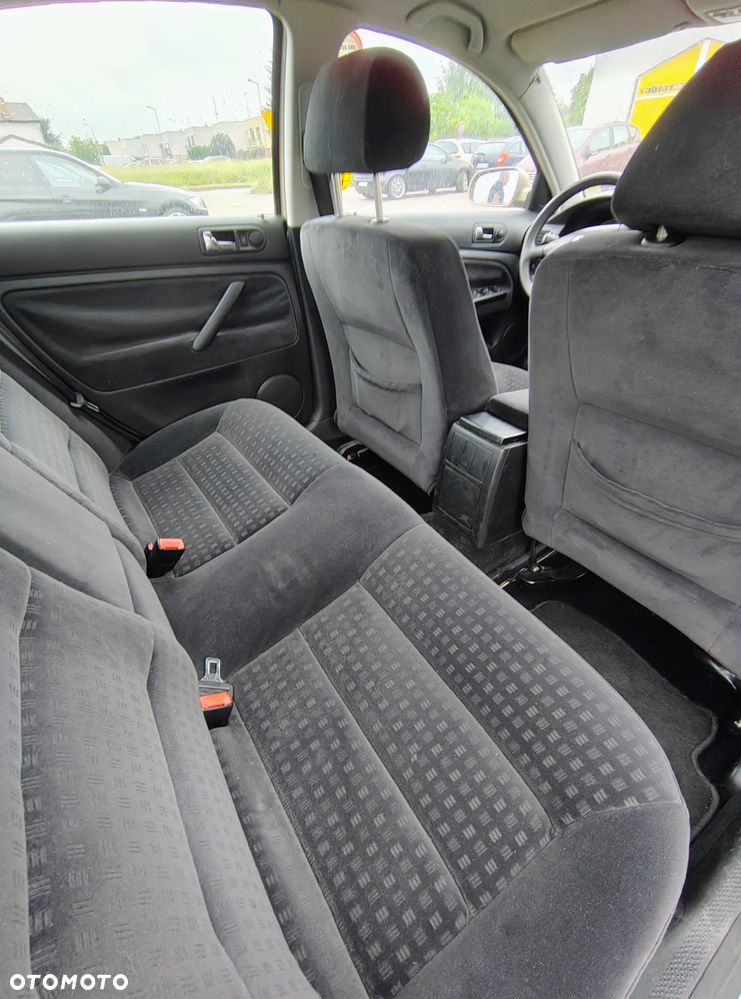 Volkswagen Passat 2.0 Comfortline - 10