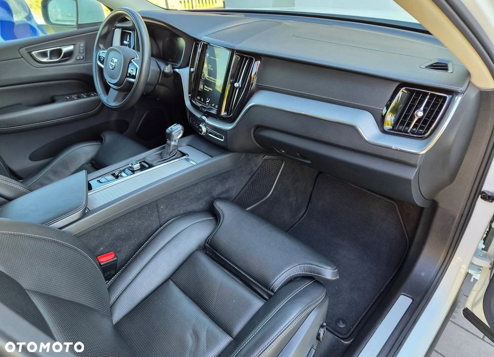 Volvo XC 60 - 18