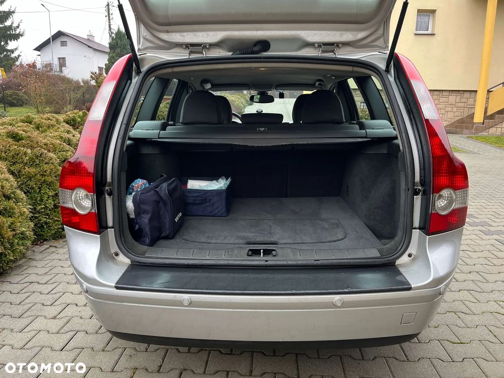 Volvo V50 2.0D Momentum - 23