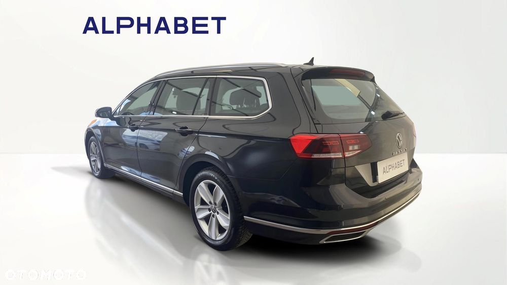 Volkswagen Passat - 3