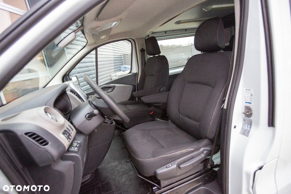 Renault Trafic L2H1 BRYGADOWY 5-OSÓB 125KM - 7