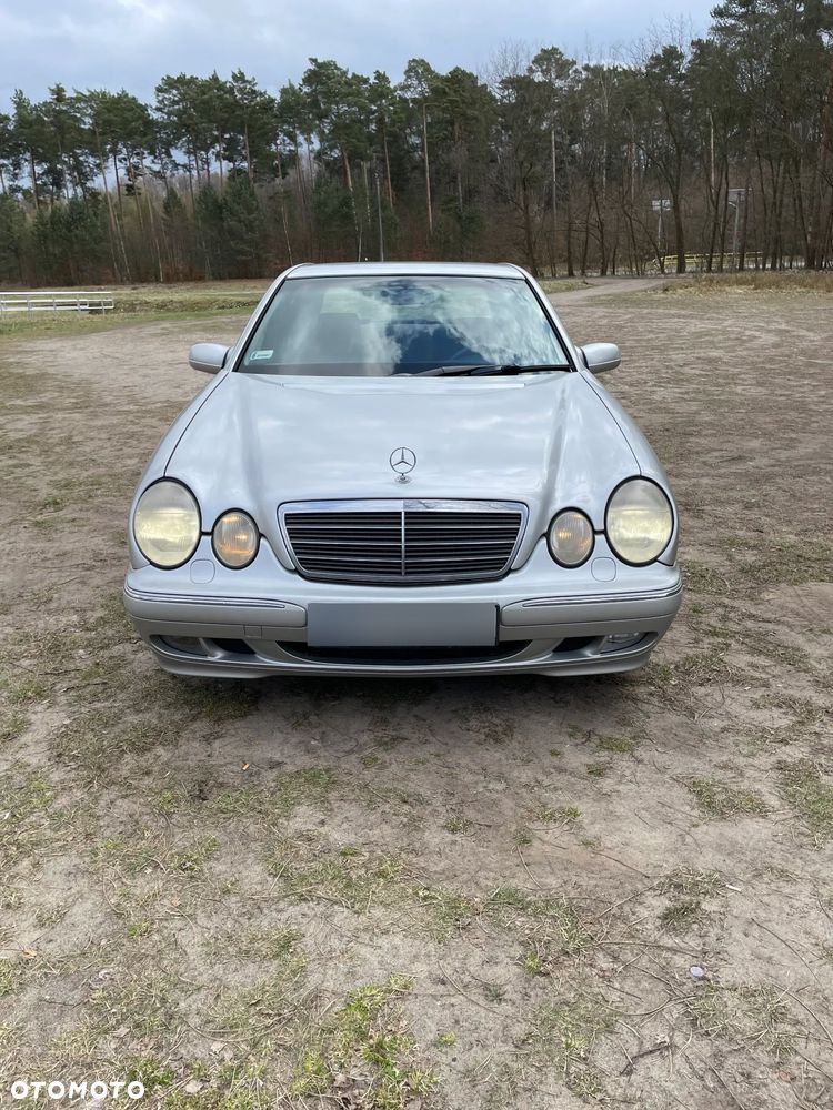 Mercedes-Benz Klasa E - 3