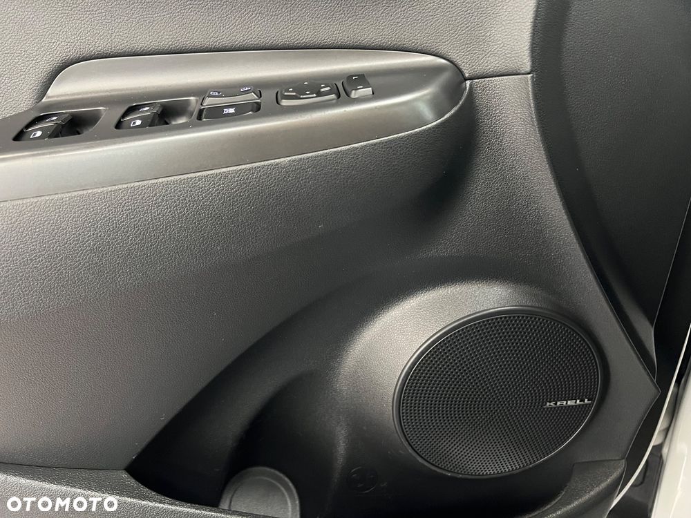 Hyundai Kona - 25