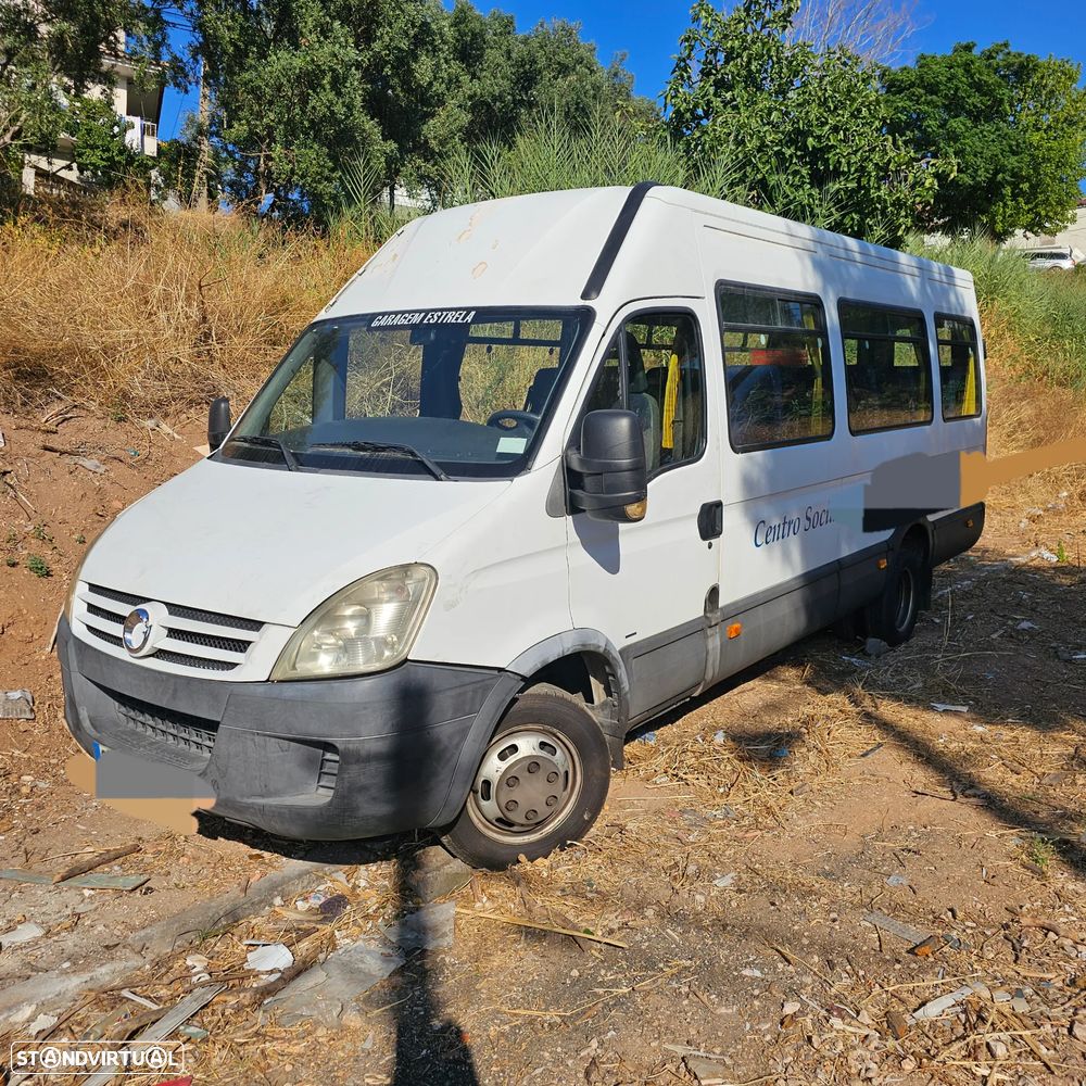 Iveco Mini Buss 21LUGARES A/C