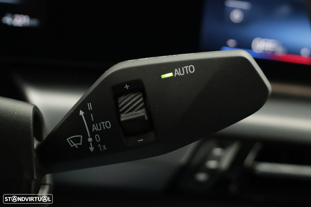 BMW iX2 eDrive20 Pack Desportivo M - 20