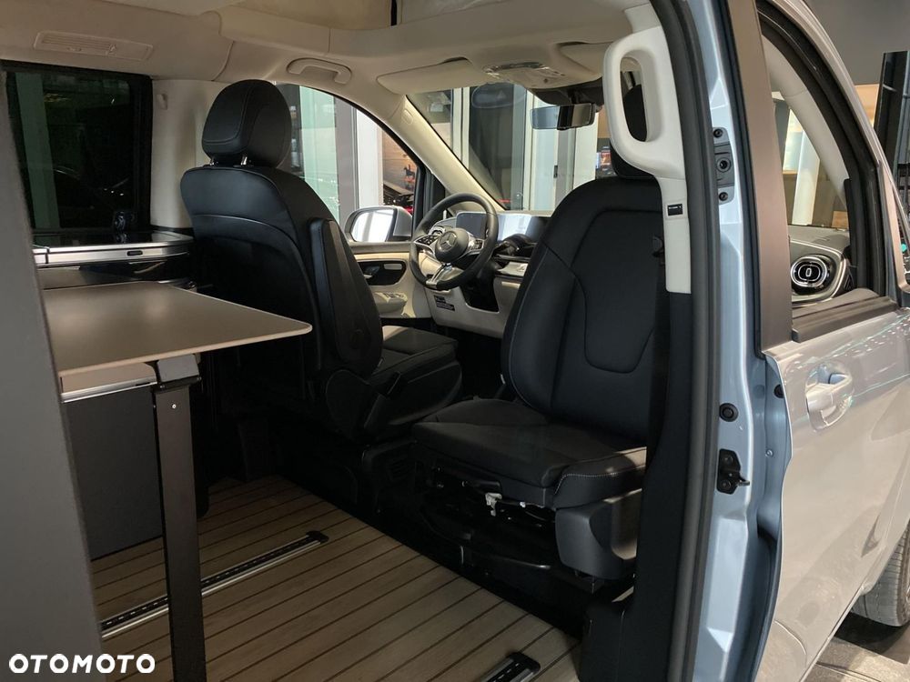 Mercedes-Benz Klasa V - 22