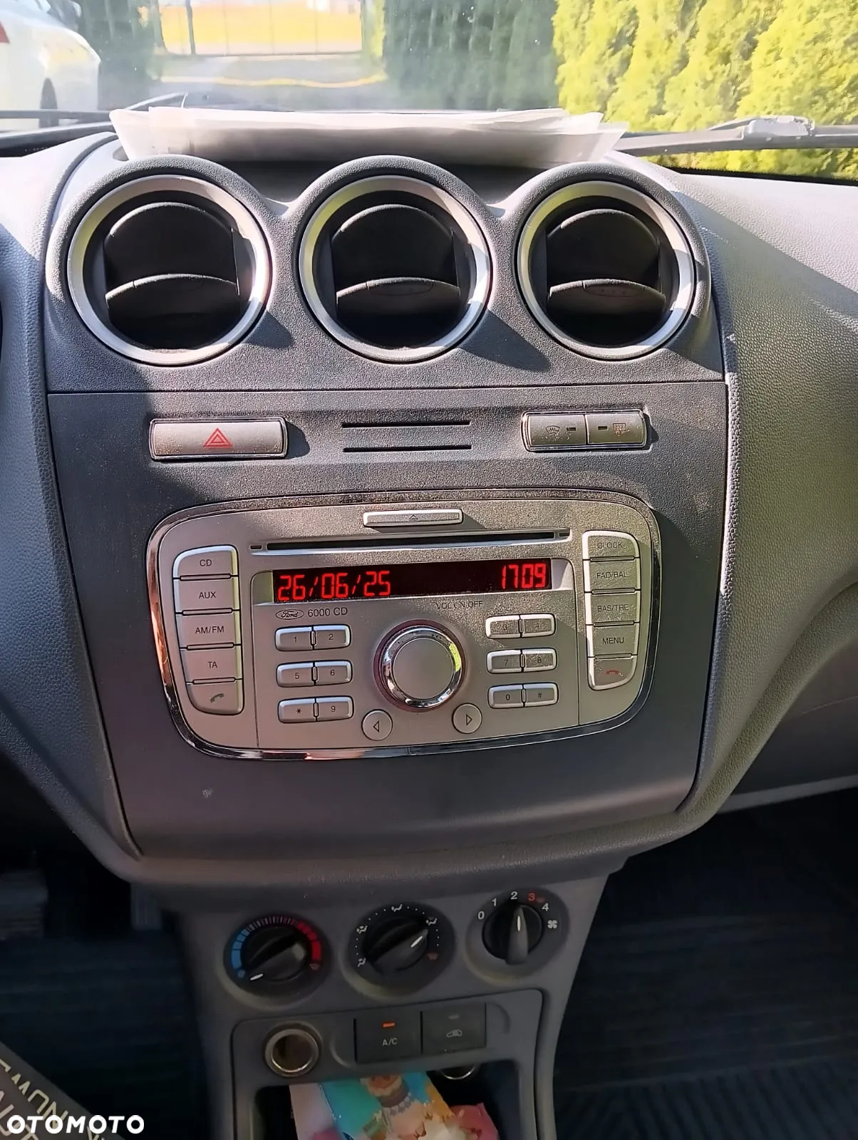 Ford Transit Connect 230 LWB Van - 6