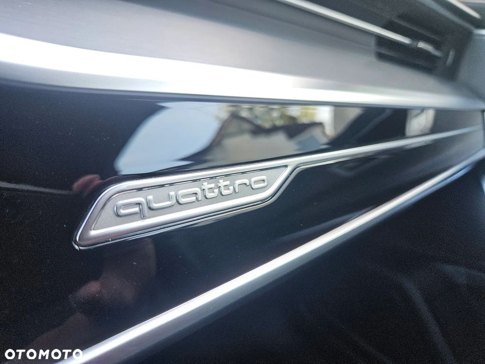 Audi A6 Avant 55 TFSI e quattro S tronic S line - 32