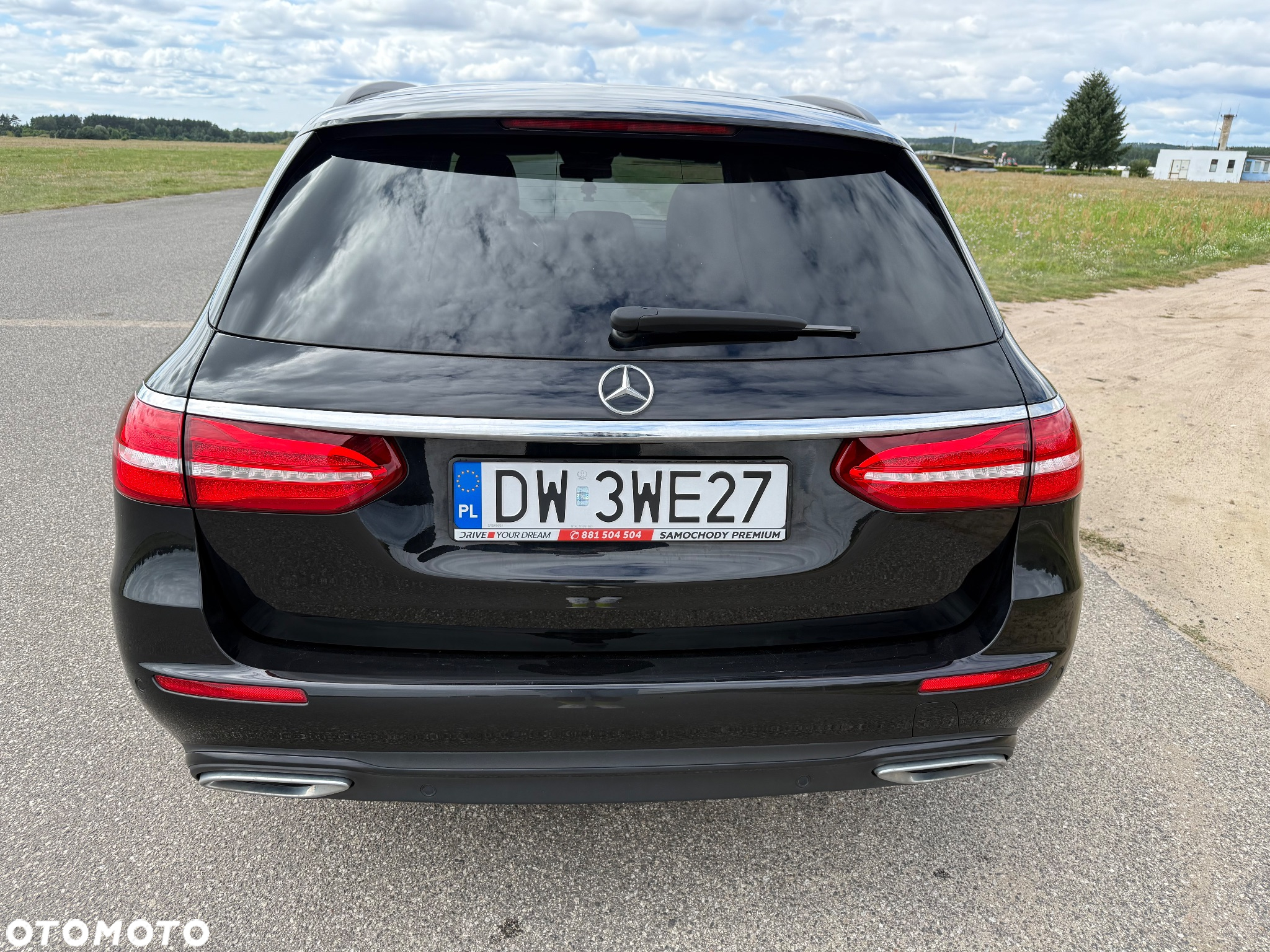 Mercedes-Benz Klasa E 220 d 4Matic T 9G-TRONIC Avantgarde - 7