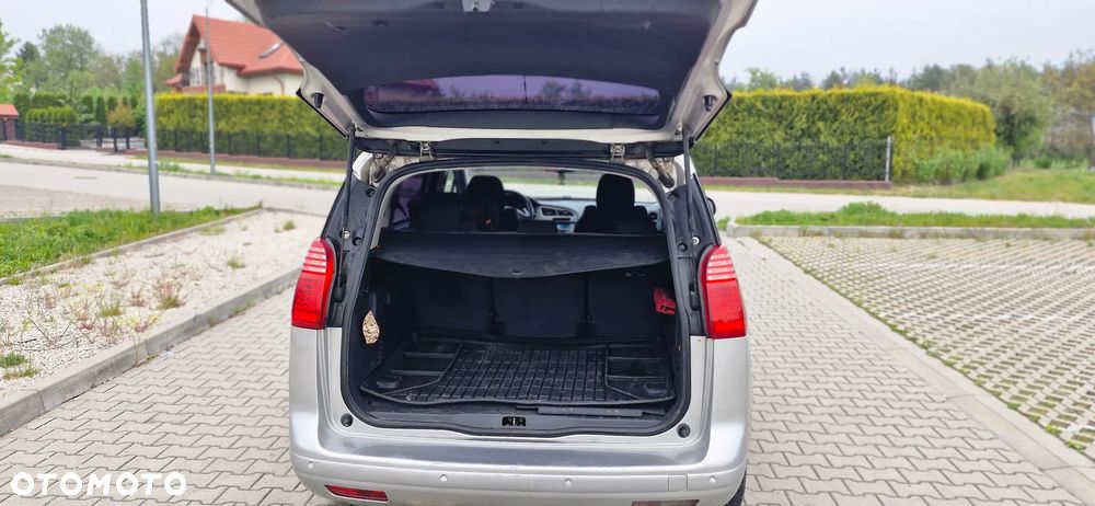 Peugeot 5008 - 7