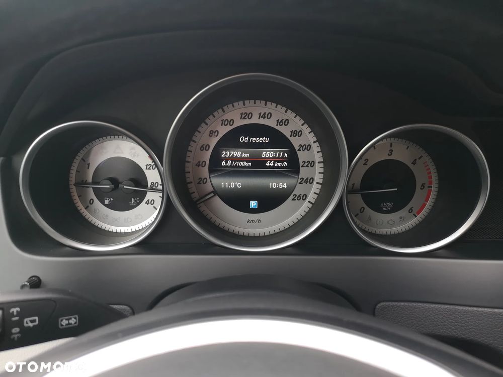 Mercedes-Benz Klasa C 200 CDI BlueEff Avantgarde - 19