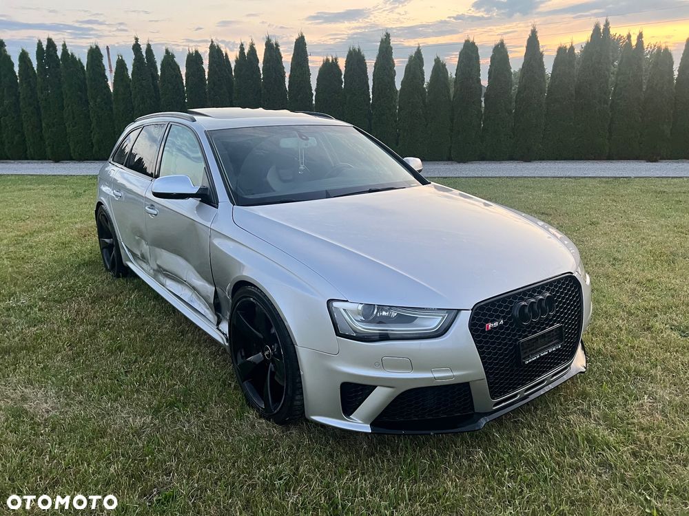 Audi RS4 Avant - 19