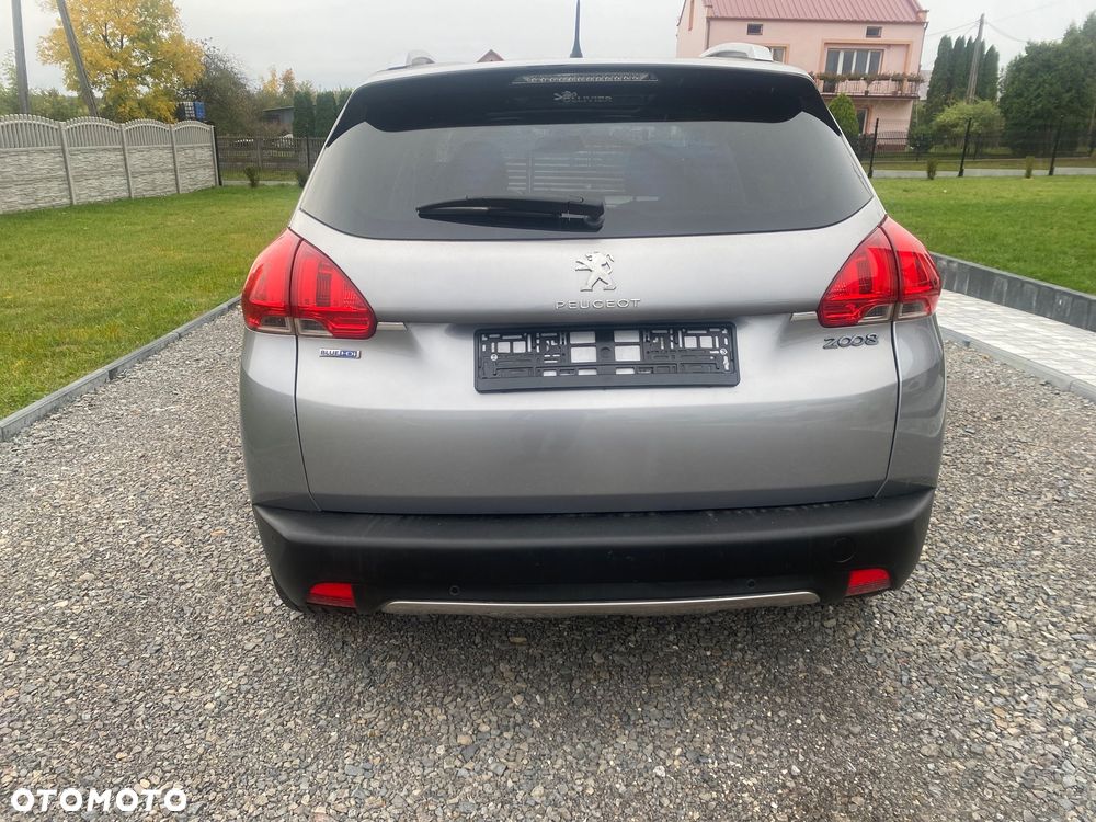 Peugeot 2008 1.6 BlueHDi Allure S&S - 7