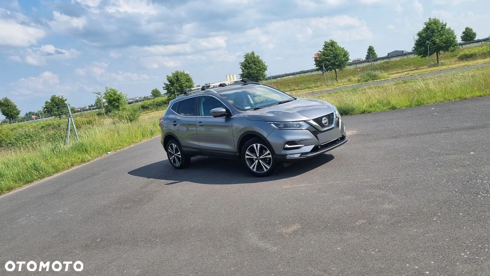 Nissan Qashqai 1.3 DIG-T N-Connecta - 1