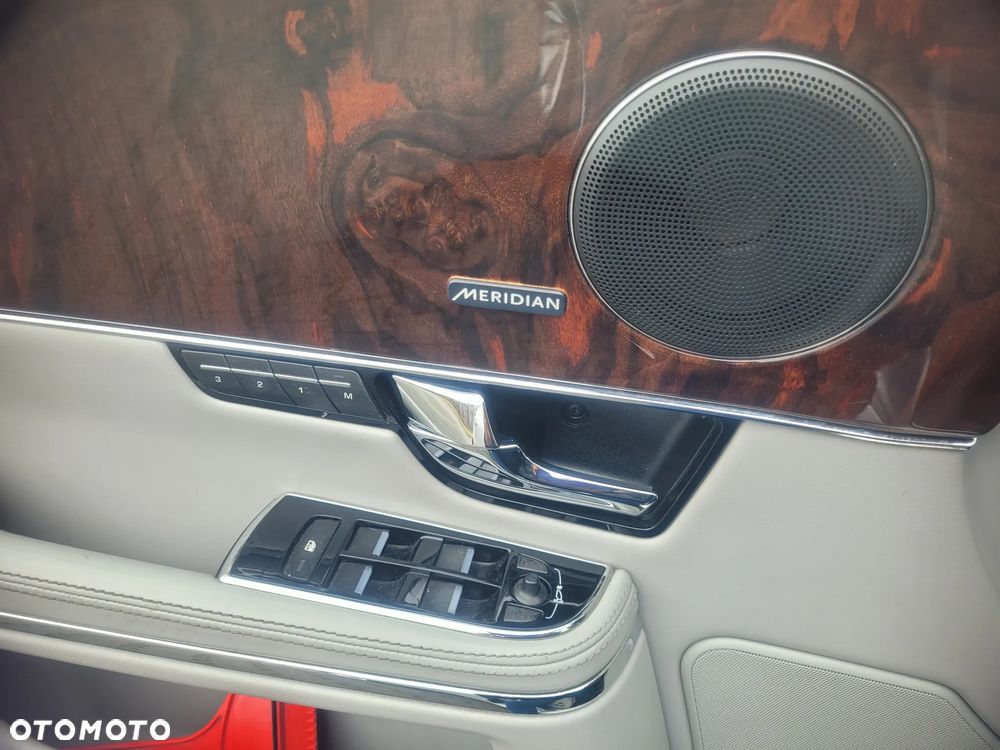 Jaguar XJ 3.0 V6 Kompressor AWD Premium Luxury - 16