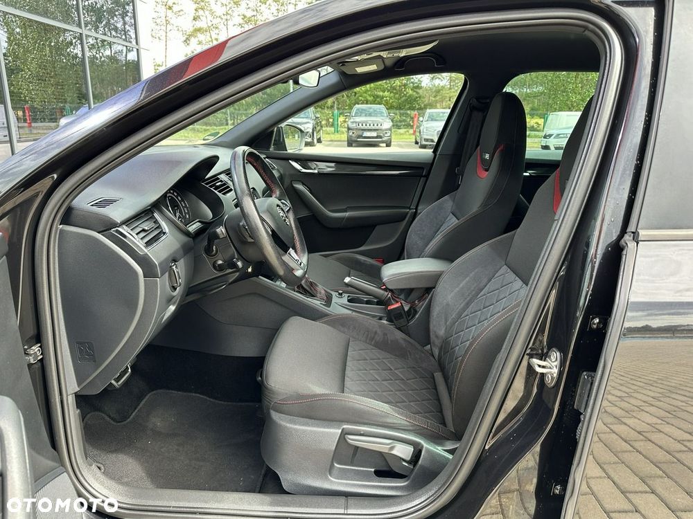 Skoda Octavia 2.0 TDI RS Challenge DSG - 12
