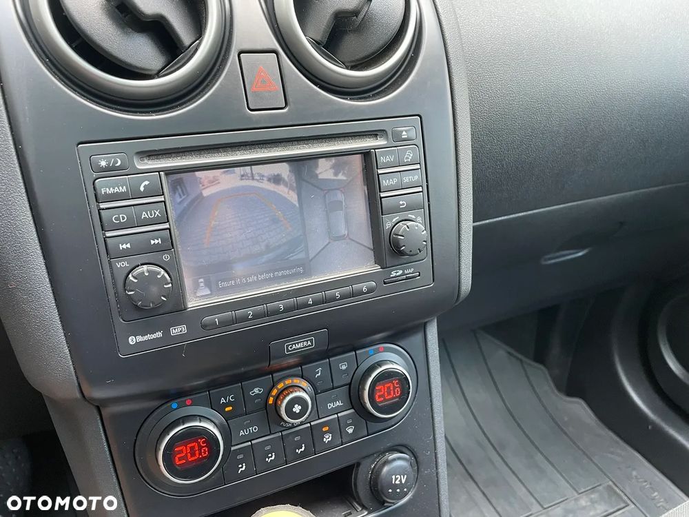 Nissan Qashqai 2.0 4 x 4 tekna - 22
