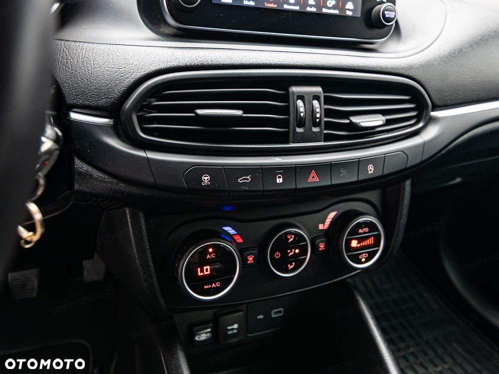 Fiat Tipo - 18