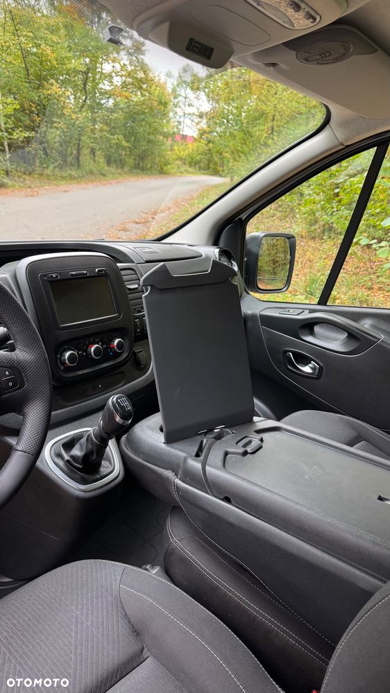Renault Trafic - 12