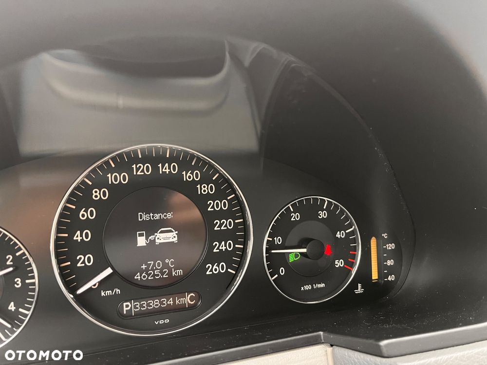 Mercedes-Benz Klasa E - 25