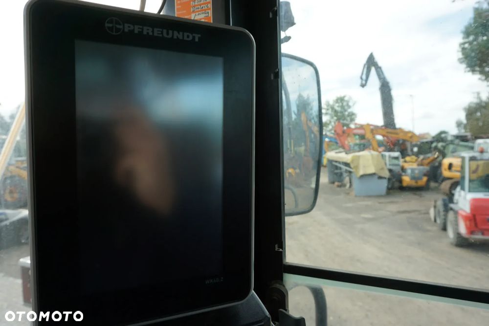 Hitachi ZW 310-6 - 10