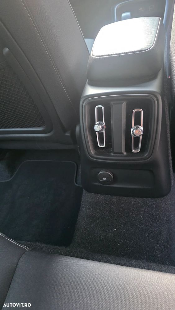 Volvo XC 40 T4 Recharge DKG RDesign - 18